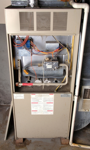Furnace repair technician in Colorado Springs
